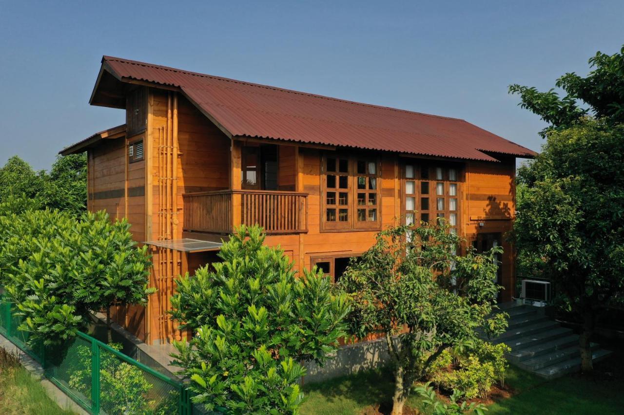 The Pine Loft Villa Bangalore Esterno foto